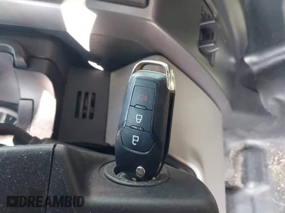 2017 Ford F-150 XL с VIN 1FTEW1EF8HKE09242, выставлен на аукционе IAAI как лот 42870087 с пробегом 87 287 миль миль и . История ставок и продаж доступна на DreamBid. Изображение 11.