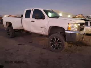 2008 Chevrolet Silverado 3500 with VIN 1GCHC39618E206574, listed as a Copart auction lot 82197344 with 290,970 mi miles and Salvage title. Bid and sale history available at DreamBid. Image 4.