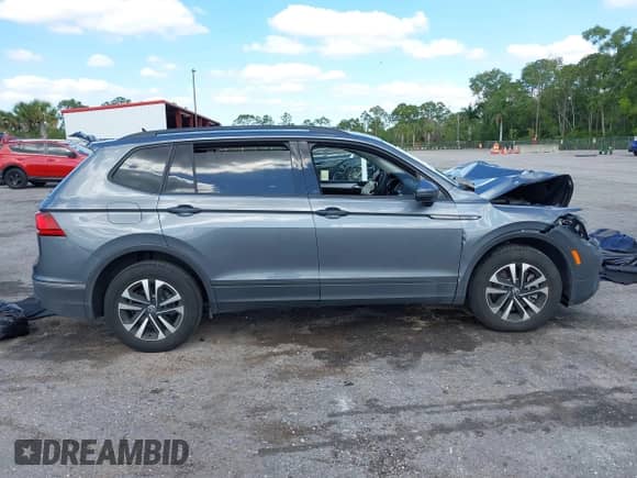 2024 Volkswagen Tiguan S с VIN 3VVRB7AX5RM120314, выставлен на аукционе IAAI как лот 42016531 с пробегом 11 373 миль миль и . История ставок и продаж доступна на DreamBid. Изображение 13.