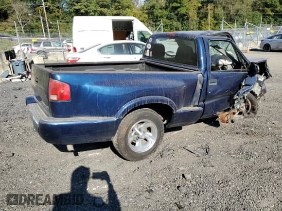 2002 Chevrolet S-10 LS с VIN 1GCCS145128128898, выставлен на аукционе Copart как лот 72955604 с пробегом Не указан миль и Списание • Salvage title. История ставок и продаж доступна на DreamBid. Изображение 3.