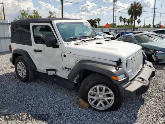 2023 Jeep Wrangler Sport with VIN 1C4HJXAG6PW668767, listed as a Copart auction lot 62372795 with 10,573 mi miles and Non repairable. Bid and sale history available at DreamBid. Image 4.