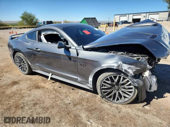 2019 Ford Mustang GT with VIN 1FA6P8CF3K5196516, listed as a Copart auction lot 81813795 with 35,311 mi miles and Salvage title. Bid and sale history available at DreamBid. Image 4.