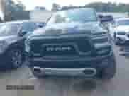 2019 Ram 1500 Rebel z VIN 1C6SRFLT9KN603873, wystawiony jako IAAI lot #43149890 z przebiegiem 144 554 mil mil oraz . Historia ofert i sprzedaży dostępna na DreamBid. Obrazek 12.