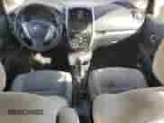 2016 Nissan Note SV z VIN 3N1CE2CP5GL366247, wystawiony jako Copart lot #70759475 z przebiegiem 133 296 mil mil oraz Szkoda całkowita • Salvage title. Historia ofert i sprzedaży dostępna na DreamBid. Obrazek 8.