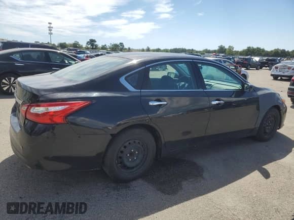 2016 Nissan Altima SR z VIN 1N4AL3AP8GC131135, wystawiony jako Copart lot #71108415 z przebiegiem 144 304 mil mil oraz Czysty tytuł • Clean title. Historia ofert i sprzedaży dostępna na DreamBid. Obrazek 3.