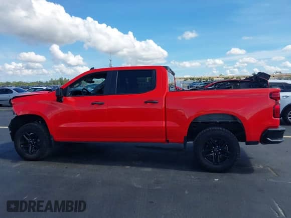 2024 Chevrolet Silverado 1500 Custom Trail Boss с VIN 3GCPDCEK1RG168060, выставлен на аукционе IAAI как лот 42790838 с пробегом 62 026 миль миль и . История ставок и продаж доступна на DreamBid. Изображение 15.