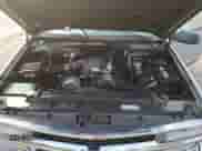 1999 Chevrolet Suburban z VIN 1GNGK26J9XJ518169, wystawiony jako Copart lot #89381325 z przebiegiem 53 435 mil mil oraz Szkoda całkowita • Salvage title. Historia ofert i sprzedaży dostępna na DreamBid. Obrazek 13.