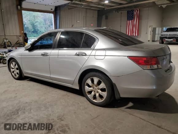 2009 Honda Accord EX-L with VIN 1HGCP36809A026730, listed as a Copart auction lot 85295155 with 184,952 mi miles and Salvage title. Bid and sale history available at DreamBid. Image 2.