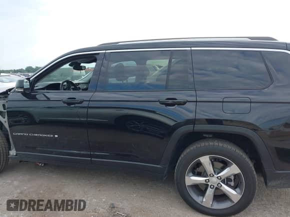 2022 Jeep Grand Cherokee Limited with VIN 1C4RJJBG3N8548393, listed as a IAAI auction lot 43078139 with 53,247 mi miles and . Bid and sale history available at DreamBid. Image 14.