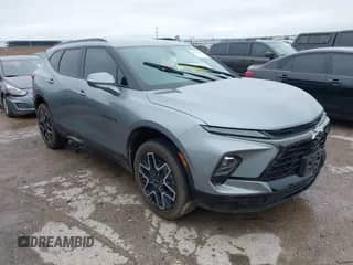 2023 Chevrolet Blazer RS z VIN 3GNKBERS1PS225588, wystawiony jako IAAI lot #42193796 z przebiegiem 18 204 mil mil oraz . Historia ofert i sprzedaży dostępna na DreamBid. Obrazek 1.