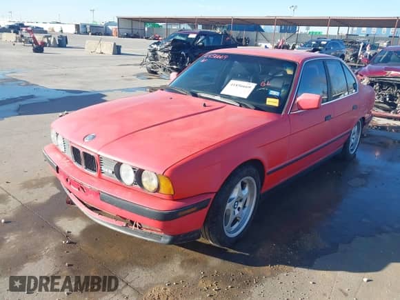 1991 BMW 5 Series с VIN WBSHD9313MBK06030, выставлен на аукционе IAAI как лот 41856669 с пробегом 184 968 миль миль и . История ставок и продаж доступна на DreamBid. Изображение 18.