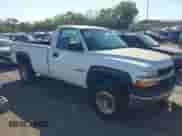 2002 Chevrolet Silverado 2500HD LS z VIN 1GCHK24U52Z233361, wystawiony jako IAAI lot #43434384 z przebiegiem 159 272 mil mil oraz . Historia ofert i sprzedaży dostępna na DreamBid. Obrazek 1.