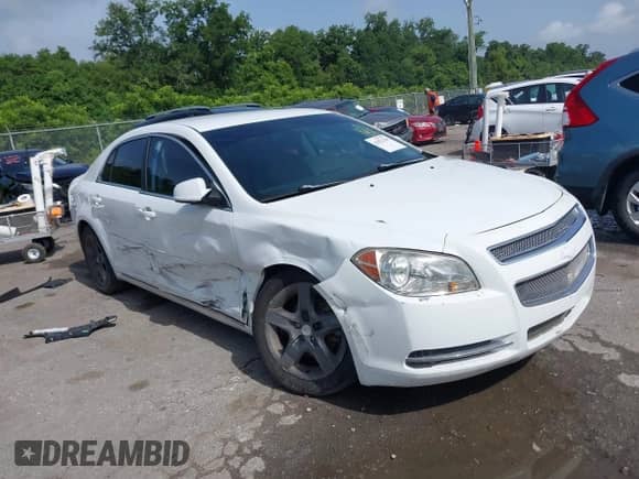 2009 Chevrolet Malibu 1LT с VIN 1G1ZH57B69F215146, выставлен на аукционе IAAI как лот 42622709 с пробегом 237 045 миль миль и . История ставок и продаж доступна на DreamBid. Изображение 1.