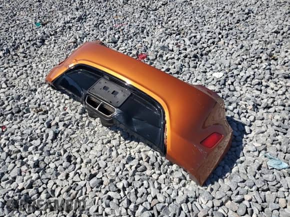 2013 Hyundai Veloster w/Black Int z VIN KMHTC6AD2DU156852, wystawiony jako Copart lot #82449685 z przebiegiem 106 546 mil mil oraz Czysty tytuł • Clean title. Historia ofert i sprzedaży dostępna na DreamBid. Obrazek 12.