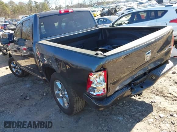 2017 Ram 1500 Tradesman z VIN 1C6RR7KG1HS851117, wystawiony jako IAAI lot #41287282 z przebiegiem 69 871 mil mil oraz . Historia ofert i sprzedaży dostępna na DreamBid. Obrazek 6.