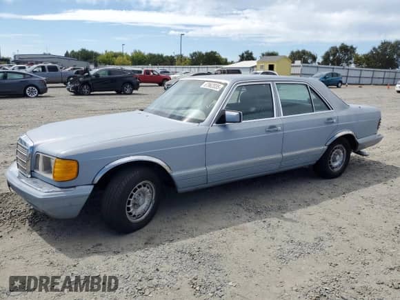 1984 Mercedes-Benz 300 SD with VIN WDBCB20A6EA090766, listed as a Copart auction lot 67962035 with 121,670 mi miles and Clean title. Bid and sale history available at DreamBid. Image 1.