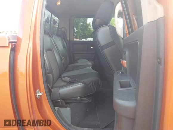 2010 Dodge 1500 Sport z VIN 1D7RV1GT3AS177703, wystawiony jako IAAI lot #42958938 z przebiegiem 216 539 mil mil oraz . Historia ofert i sprzedaży dostępna na DreamBid. Obrazek 8.