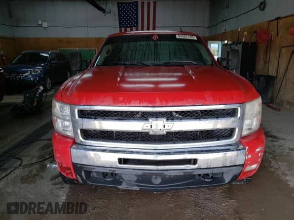 2007 Chevrolet Silverado 1500 with VIN 2GCFK19Y671703720, listed as a Copart auction lot 84562745 with 220,005 mi miles and Clean title. Bid and sale history available at DreamBid. Image 5.