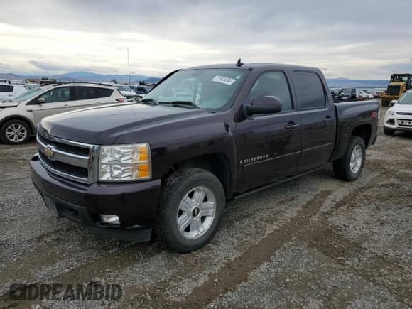 2008 Chevrolet Silverado 1500 2LT z VIN 2GCEK133581130299, wystawiony jako Copart lot #71974694 z przebiegiem 146 074 mil mil oraz Czysty tytuł • Clean title. Historia ofert i sprzedaży dostępna na DreamBid. Obrazek 1.