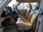 1984 Mercedes-Benz 300 D с VIN WDBAB33A1EA106820, выставлен на аукционе Copart как лот 84257695 с пробегом 414 000 миль миль и Чистый • Clean title. История ставок и продаж доступна на DreamBid. Изображение 7.