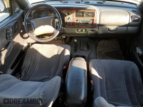 2000 Dodge Dakota Sport z VIN 1B7GG2AN9YS754384, wystawiony jako Copart lot #47632255 z przebiegiem 227 731 mil mil oraz Szkoda całkowita • Salvage title. Historia ofert i sprzedaży dostępna na DreamBid. Obrazek 8.