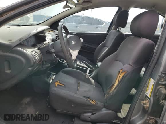 2005 Dodge Neon SE with VIN 1B3ES26C85D205158, listed as a Copart auction lot 76690924 with 145,899 mi miles and Clean title. Bid and sale history available at DreamBid. Image 7.