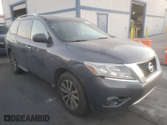 2014 Nissan Pathfinder S with VIN 5N1AR2MNXEC671088, listed as a Copart auction lot 82664625 with 121,492 mi miles and Clean title. Bid and sale history available at DreamBid. Image 4.