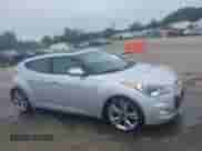 2012 Hyundai Veloster w/Black Int с VIN KMHTC6AD1CU034787, выставлен на аукционе IAAI как лот 42607847 с пробегом 126 912 миль миль и . История ставок и продаж доступна на DreamBid. Изображение 14.