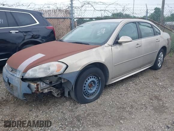 2011 Chevrolet Impala LS Fleet z VIN 2G1WF5EK6B1164000, wystawiony jako IAAI lot #15403480 z przebiegiem 291 636 mil mil oraz . Historia ofert i sprzedaży dostępna na DreamBid. Obrazek 2.