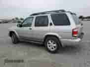 2002 Nissan Pathfinder SE with VIN JN8DR09Y62W733996, listed as a Copart auction lot 71295015 with 136,176 mi miles and Clean title. Bid and sale history available at DreamBid. Image 2.