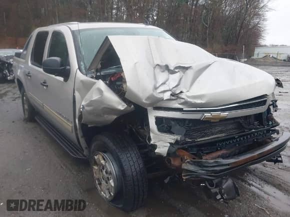 2009 Chevrolet Avalanche LS z VIN 3GNFK12059G261860, wystawiony jako IAAI lot #41917465 z przebiegiem 91 537 mil mil oraz . Historia ofert i sprzedaży dostępna na DreamBid. Obrazek 1.