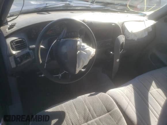 1997 Ford F-150 XL z VIN 1FTEX17LXVKB44786, wystawiony jako Copart lot #49630955 z przebiegiem 301 736 mil mil oraz Szkoda całkowita • Salvage title. Historia ofert i sprzedaży dostępna na DreamBid. Obrazek 8.