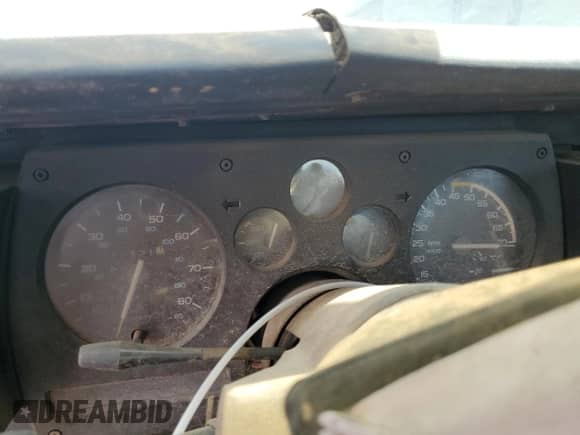 1986 Chevrolet Camaro Z28 Sport с VIN 1G1FP87H5GL170663, выставлен на аукционе Copart как лот 56786805 с пробегом 21 321 миль миль и Чистый • Clean title. История ставок и продаж доступна на DreamBid. Изображение 9.