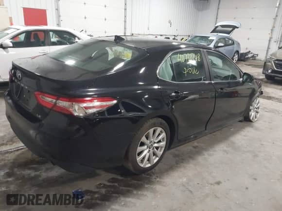 2019 Toyota Camry SE z VIN 4T1B11HK8KU734314, wystawiony jako IAAI lot #42782748 z przebiegiem 48 451 mil mil oraz . Historia ofert i sprzedaży dostępna na DreamBid. Obrazek 4.