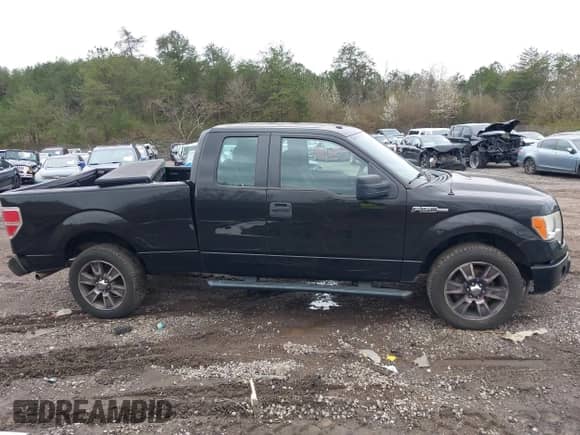 2014 Ford F-150 XL с VIN 1FTFX1CF3EFC60019, выставлен на аукционе IAAI как лот 41720720 с пробегом 127 887 миль миль и . История ставок и продаж доступна на DreamBid. Изображение 13.