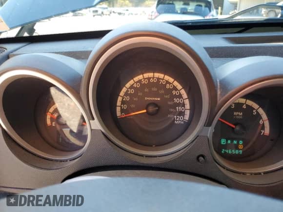 2011 Dodge Nitro SXT z VIN 1D4PU5GK5BW575754, wystawiony jako Copart lot #79841234 z przebiegiem 246 589 mil mil oraz Szkoda całkowita • Salvage title. Historia ofert i sprzedaży dostępna na DreamBid. Obrazek 9.