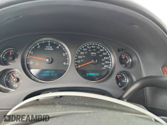 2008 Chevrolet Suburban LTZ with VIN 3GNFC16058G150599, listed as a Copart auction lot 84634985 with 240,831 mi miles and Salvage title. Bid and sale history available at DreamBid. Image 9.
