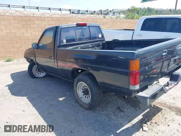 1994 Nissan Frontier with VIN 1N6SD11S2RC332033, listed as a IAAI auction lot 42105869 with 244,800 mi miles and . Bid and sale history available at DreamBid. Image 3.