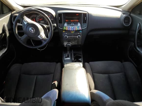 2014 Nissan Maxima S with VIN 1N4AA5AP4EC452510, listed as a Copart auction lot 84403835 with 197,321 mi miles and Salvage title. Bid and sale history available at DreamBid. Image 8.