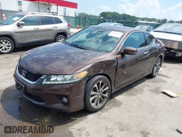 2015 Honda Accord EX-L z VIN 1HGCT2B81FA003447, wystawiony jako IAAI lot #42962039 z przebiegiem 93 126 mil mil oraz . Historia ofert i sprzedaży dostępna na DreamBid. Obrazek 17.