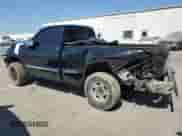2000 GMC Sierra 1500 SL z VIN 1GTEC14V7YZ364271, wystawiony jako Copart lot #63166765 z przebiegiem 180 577 mil mil oraz Szkoda całkowita • Salvage title. Historia ofert i sprzedaży dostępna na DreamBid. Obrazek 2.