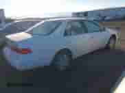 2001 Toyota Camry LE z VIN 4T1BG22K61U841437, wystawiony jako IAAI lot #43441661 z przebiegiem 214 565 mil mil oraz . Historia ofert i sprzedaży dostępna na DreamBid. Obrazek 4.