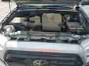 2022 Toyota Tacoma SR z VIN 3TYRZ5CN0NT020341, wystawiony jako Copart lot #81337325 z przebiegiem 40 549 mil mil oraz Szkoda całkowita • Salvage title. Historia ofert i sprzedaży dostępna na DreamBid. Obrazek 11.