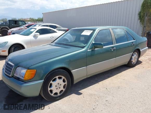 1993 Mercedes-Benz 500 с VIN WDBGA51E9PA112446, выставлен на аукционе IAAI как лот 43289101 с пробегом 164 416 миль миль и . История ставок и продаж доступна на DreamBid. Изображение 2.