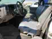 1998 Chevrolet Suburban с VIN 1GNGC26R5WJ371236, выставлен на аукционе Copart как лот 71721124 с пробегом 387 301 миль миль и Списание • Salvage title. История ставок и продаж доступна на DreamBid. Изображение 7.
