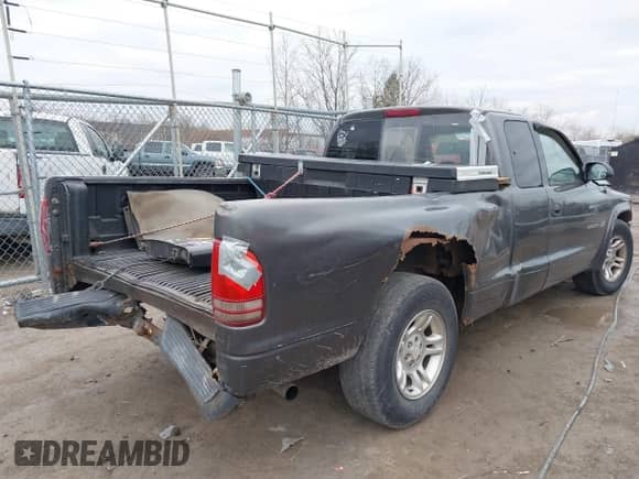 2002 Dodge Dakota с VIN 1B7GL12X22S644306, выставлен на аукционе IAAI как лот 41826999 с пробегом 198 069 миль миль и . История ставок и продаж доступна на DreamBid. Изображение 4.