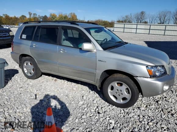 2004 Toyota Highlander with VIN JTEEP21A340037601, listed as a Copart auction lot 89520955 with 142,866 mi miles and Clean title. Bid and sale history available at DreamBid. Image 4.