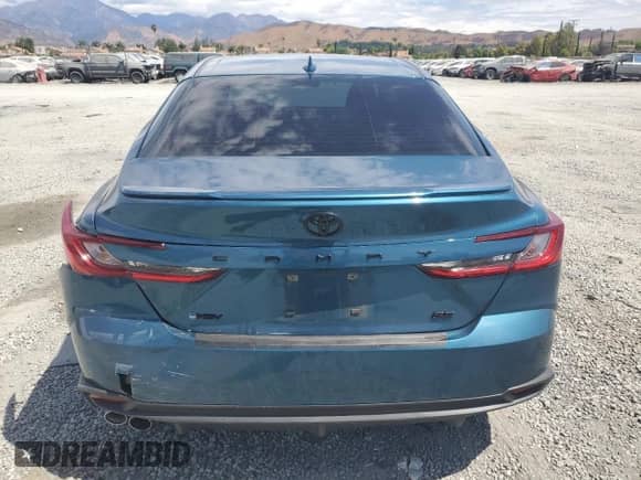 2025 Toyota Camry LE с VIN 4T1DAACK7SU092376, выставлен на аукционе Copart как лот 71074965 с пробегом 30 695 миль миль и Списание • Salvage title. История ставок и продаж доступна на DreamBid. Изображение 6.