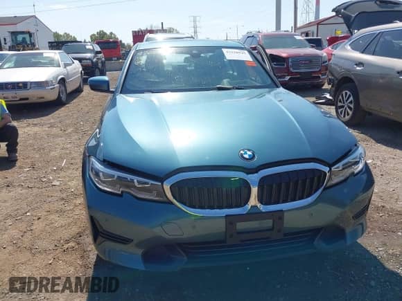 2021 BMW 3 Series 330e xDrive z VIN 3MW5P9J07M8B73432, wystawiony jako IAAI lot #43228949 z przebiegiem 37 102 mil mil oraz . Historia ofert i sprzedaży dostępna na DreamBid. Obrazek 13.