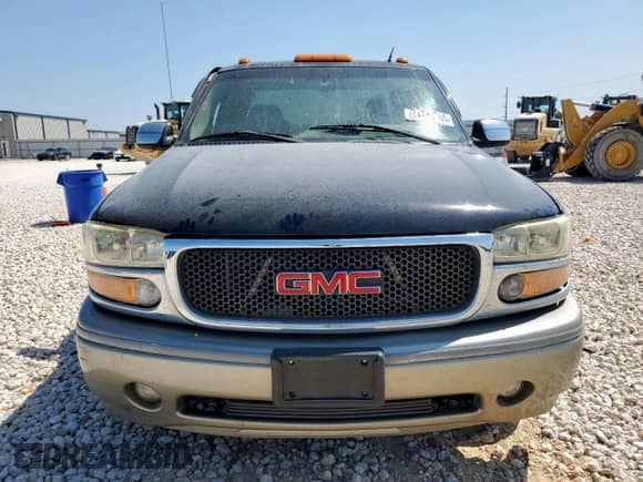 2002 GMC Sierra 1500 Denali z VIN 2GTFK69U221346006, wystawiony jako Copart lot #71726365 z przebiegiem 226 475 mil mil oraz Szkoda całkowita • Salvage title. Historia ofert i sprzedaży dostępna na DreamBid. Obrazek 5.